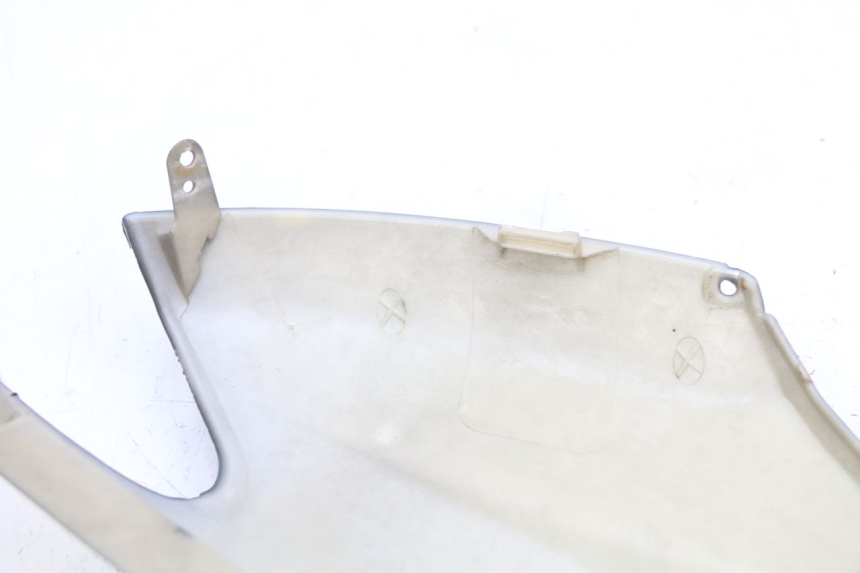 photo de OSŁONA TYLNA MBK OVETTO 2T 50 (2007 - 2017) - Inny kąt widzenia