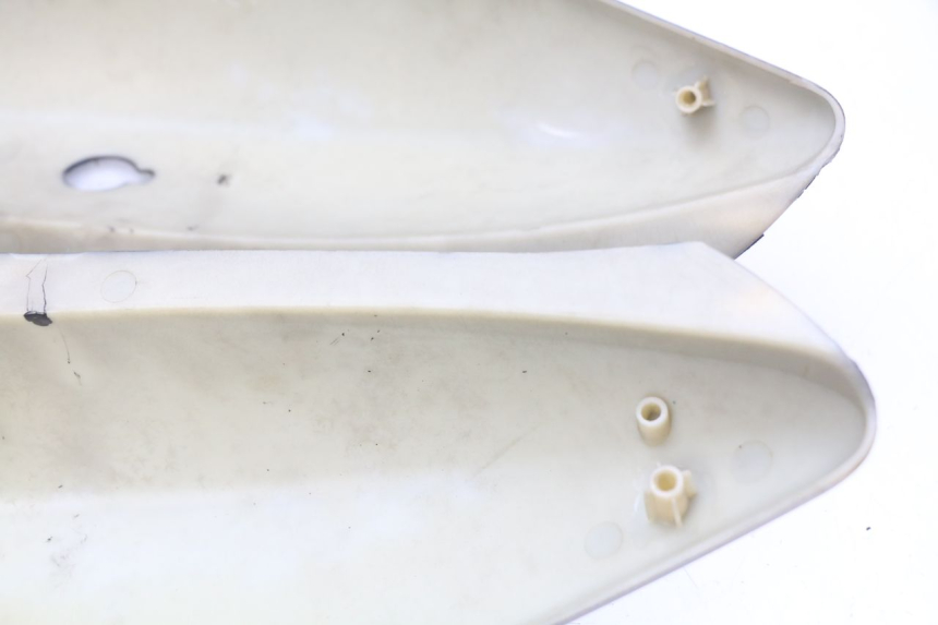 photo de OSŁONA TYLNA MBK OVETTO 2T 50 (2007 - 2017) - Punkty mocowania