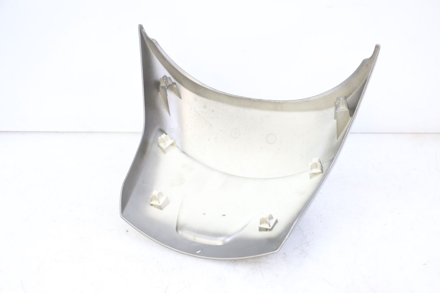 photo de OSŁONA TYLNA PEUGEOT SATELIS 125 (2013 - 2018) - Zoom stanu zużycia