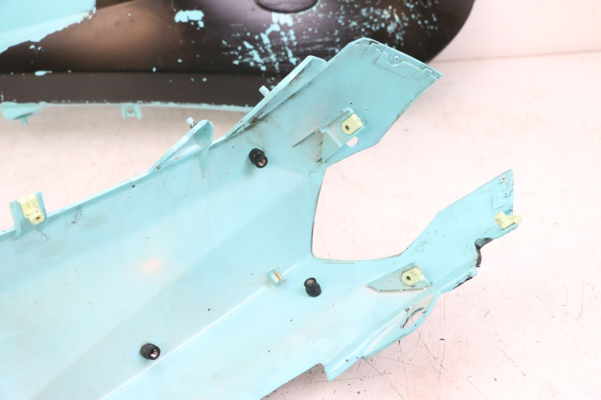 photo de OSŁONA TYLNA PEUGEOT STREETZONE 4T 50 (2018 - 2023) - Widok produktu