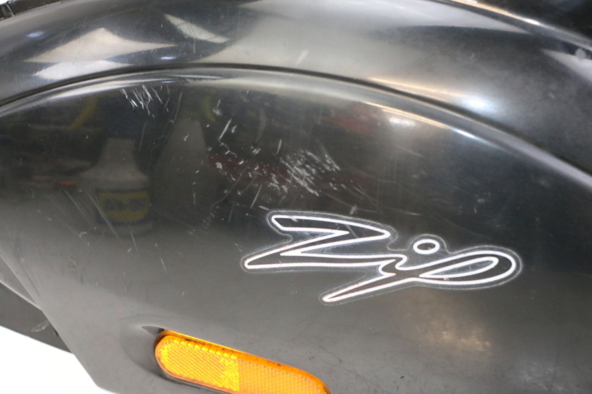 photo de OSŁONA TYLNA PIAGGIO ZIP 4T 50 (2018 - 2020) - Zbliżenie techniczne