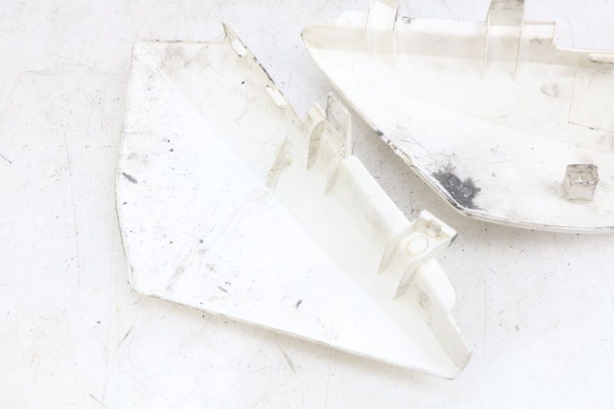 photo de OSŁONA TYLNA YCF R-START 125 - Zbliżenie techniczne