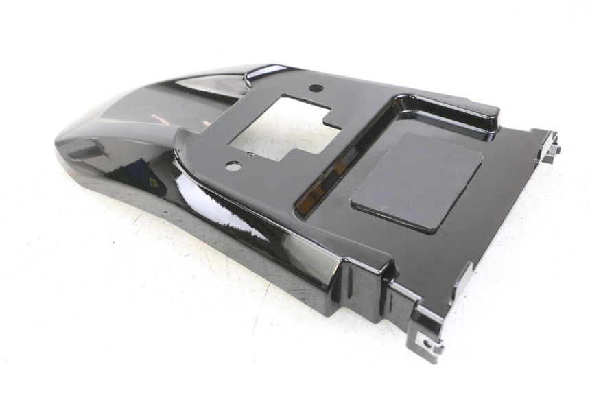 photo de OSŁONA TYLNA ROYAL ENFIELD SCRAM 411 (2022 - 2024) - Zbliżenie techniczne