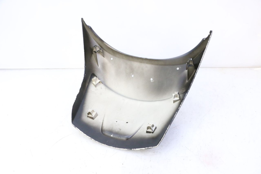 photo de OSŁONA TYLNA PEUGEOT SATELIS 125 (2013 - 2018) - Oznaczenia i referencje