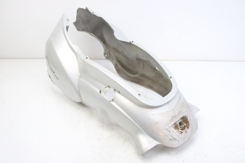 photo de OSŁONA TYLNA APRILIA SCARABEO 4T 50 (2009 - 2017) - Zbliżenie techniczne