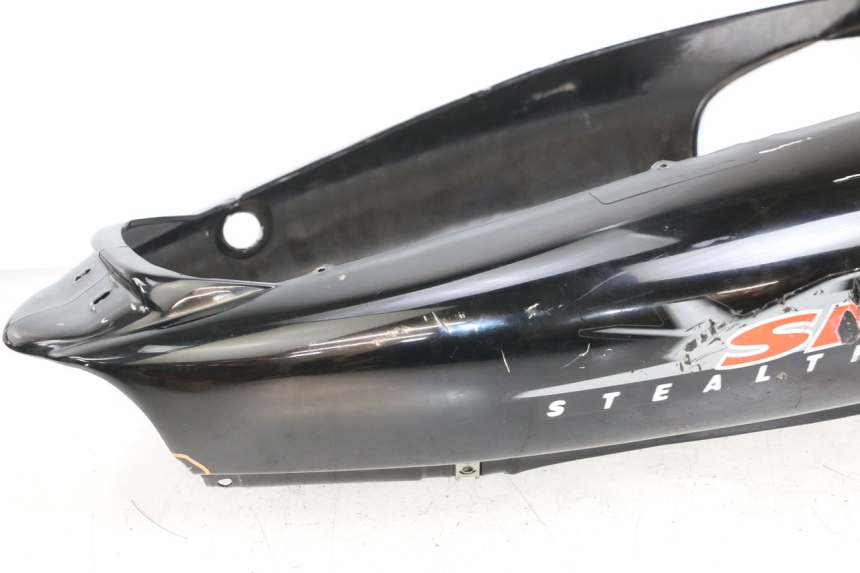 photo de OSŁONA TYLNA APRILIA SR CARB LC 2T 50 (2004 - 2012) - Zbliżenie komponentów