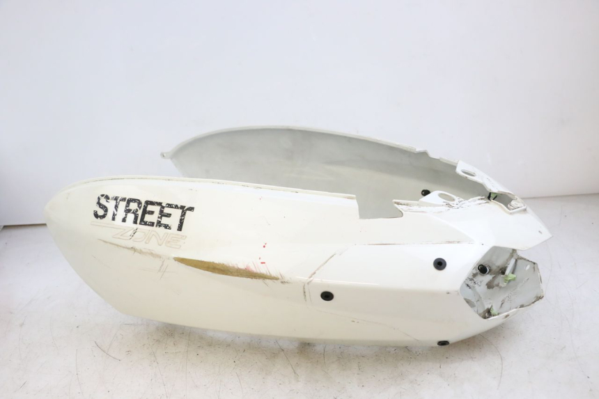 photo de OSŁONA TYLNA PEUGEOT STREETZONE 2T 50 (2014 - 2019) - Zoom stanu zużycia