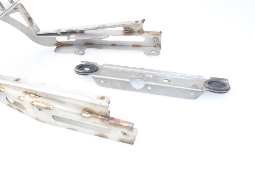 photo de OSŁONA TYLNA YAMAHA TDM ABS 900 (2002 - 2014) - Widok z bliska