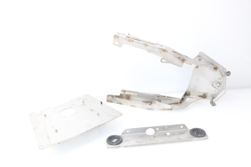 photo de OSŁONA TYLNA YAMAHA TDM ABS 900 (2002 - 2014) - Oznaczenia i referencje