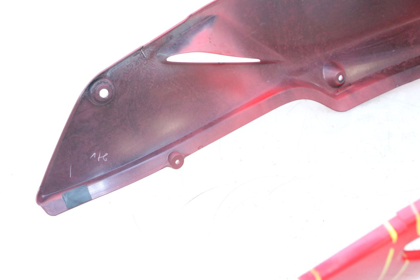 photo de OSŁONA TYLNA HONDA VFR FI RC46 800 (1998 - 2001) - Zbliżenie techniczne