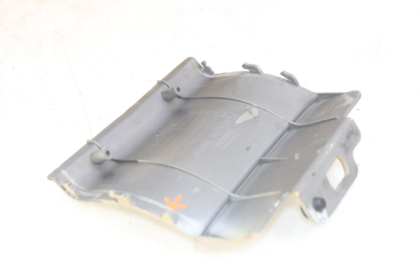 photo de OSŁONA TYLNA DAELIM VJ ROADWIN FI 125 (2008 - 2017) - Struktura - zbliżenie