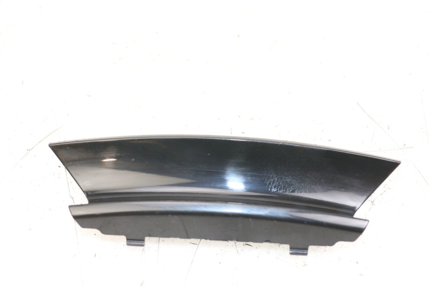 photo de OSŁONA TYLNA PIAGGIO X10 125 (2012 - 2017) - Zoom stanu zużycia