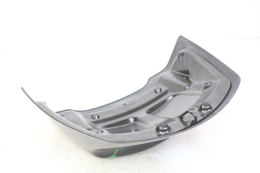 photo de OSŁONA TYLNA PIAGGIO XEVO - X EVO 125 (2007 - 2017) - Zoom stanu zużycia