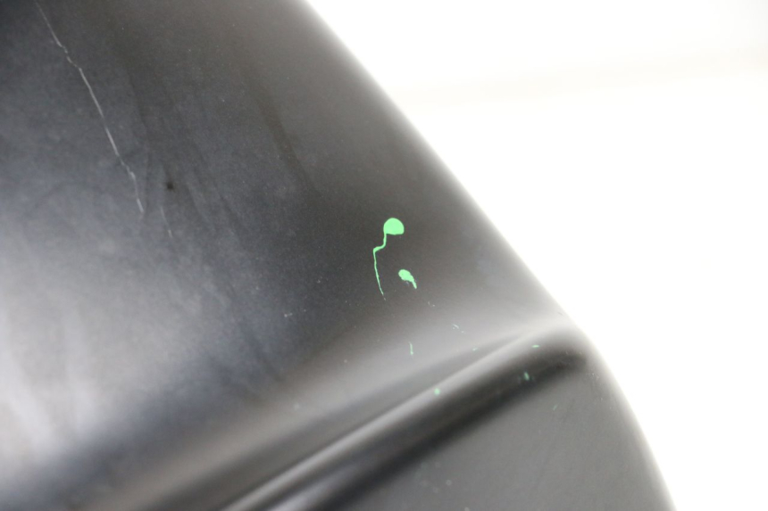 photo de OSŁONA TYLNA PIAGGIO XEVO - X EVO 125 (2007 - 2017) - Zoom stanu zużycia