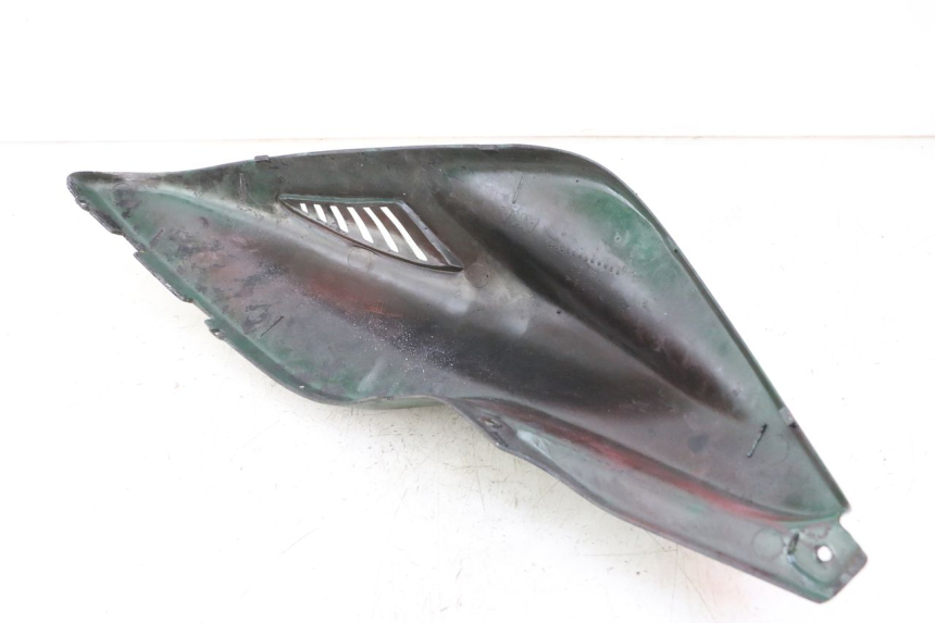 photo de OSŁONA TYLNA YAMAHA AEROX 50 (1997 - 2006) - Zbliżenie komponentów