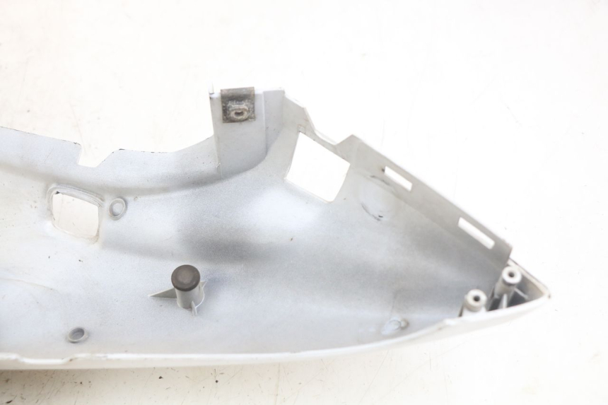 photo de OSŁONA TYLNA YAMAHA YZF R THUNDERCAT 600 (1996 - 2003) - Alternatywny kąt