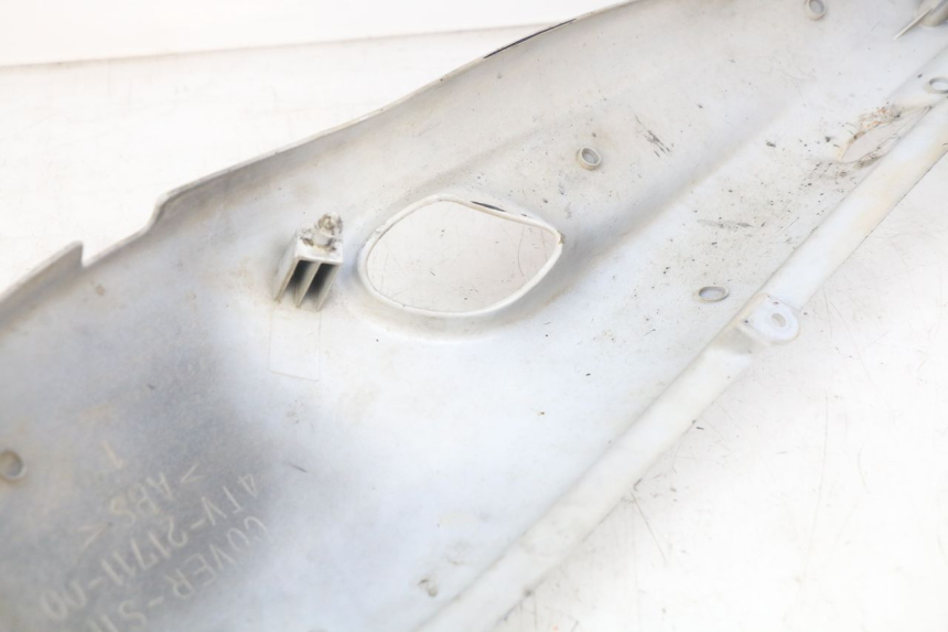 photo de OSŁONA TYLNA YAMAHA YZF R THUNDERCAT 600 (1996 - 2003) - Punkty mocowania