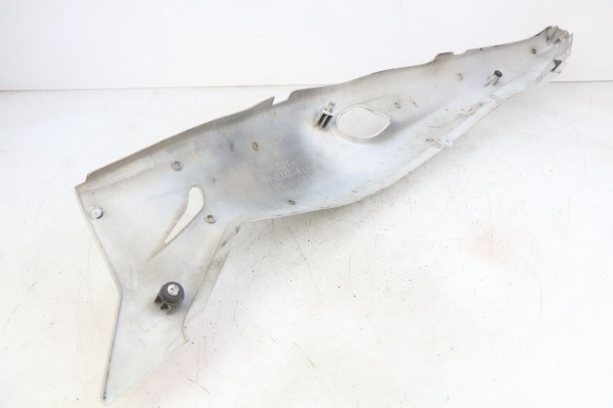 photo de OSŁONA TYLNA YAMAHA YZF R THUNDERCAT 600 (1996 - 2003) - Część sprawdzona