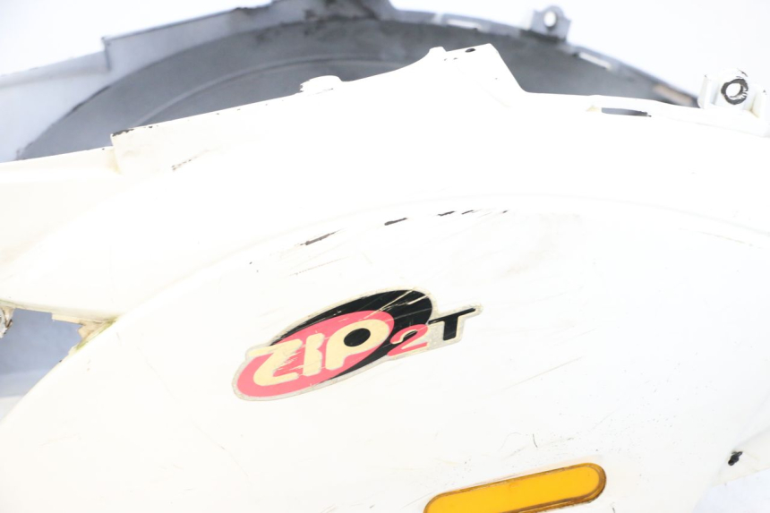 photo de OSŁONA TYLNA PIAGGIO ZIP 2T 50 (2009 - 2019) - Zoom stanu zużycia