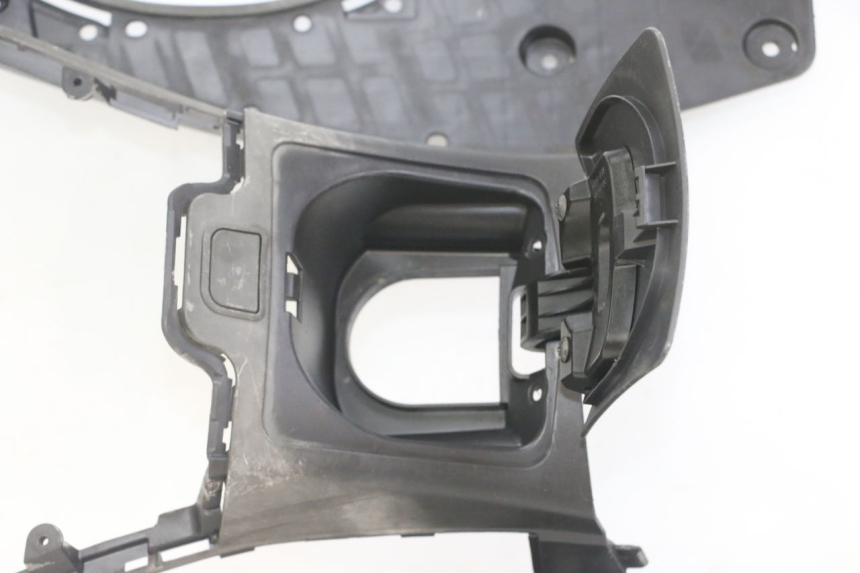 photo de OBUDOWA ZBIORNIKA SUZUKI BURGMAN 125 (2007 - 2014) - Szczegół części