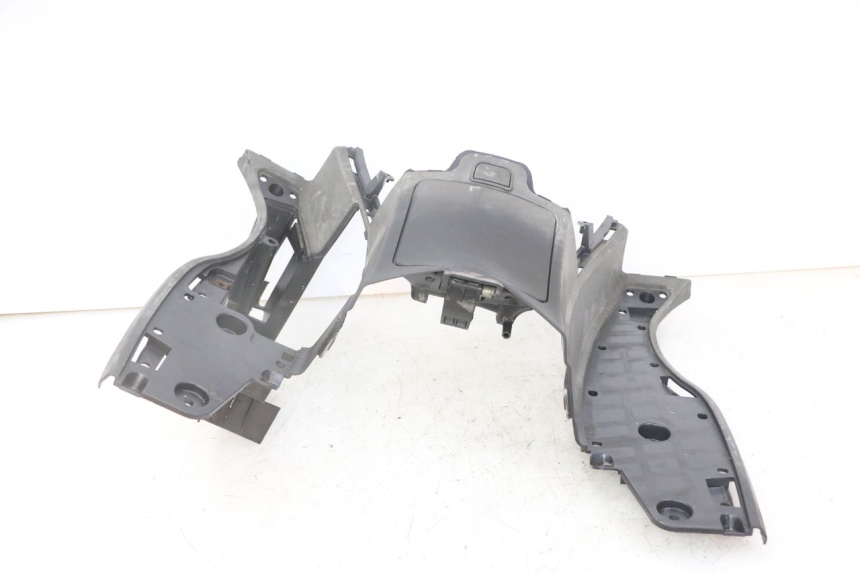 photo de OBUDOWA ZBIORNIKA SUZUKI BURGMAN 125 (2007 - 2014) - Stan powierzchni