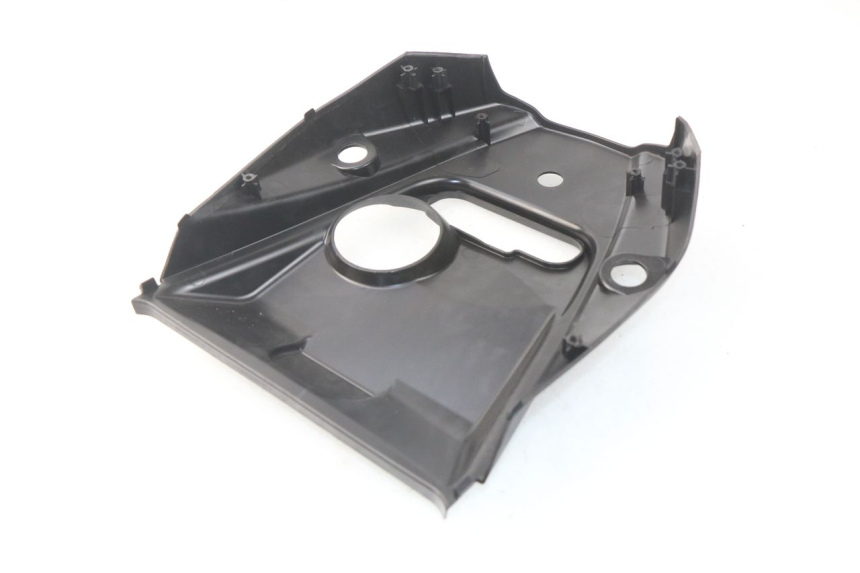 photo de OBUDOWA ZBIORNIKA SYM CROX 4T 50 (2016 - 2023) - Szczegół części