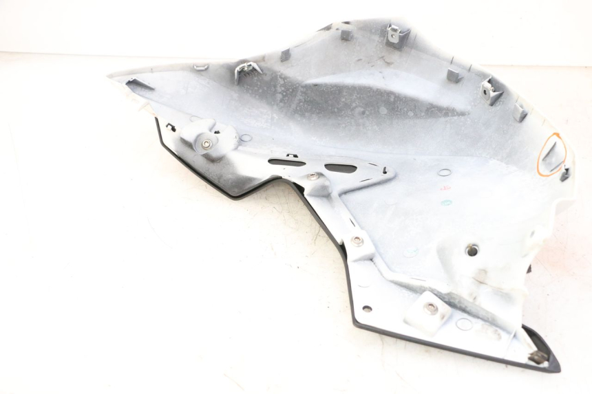 photo de OSŁONA ZBIORNIKA PRAWY BMW G310 R 310 (2016 - 2020) - Inny kąt widzenia