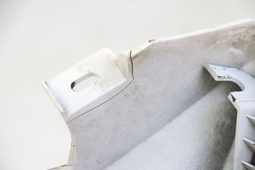 photo de OSŁONA ZBIORNIKA PRAWY BMW G310 R 310 (2016 - 2020) - Stan powierzchni