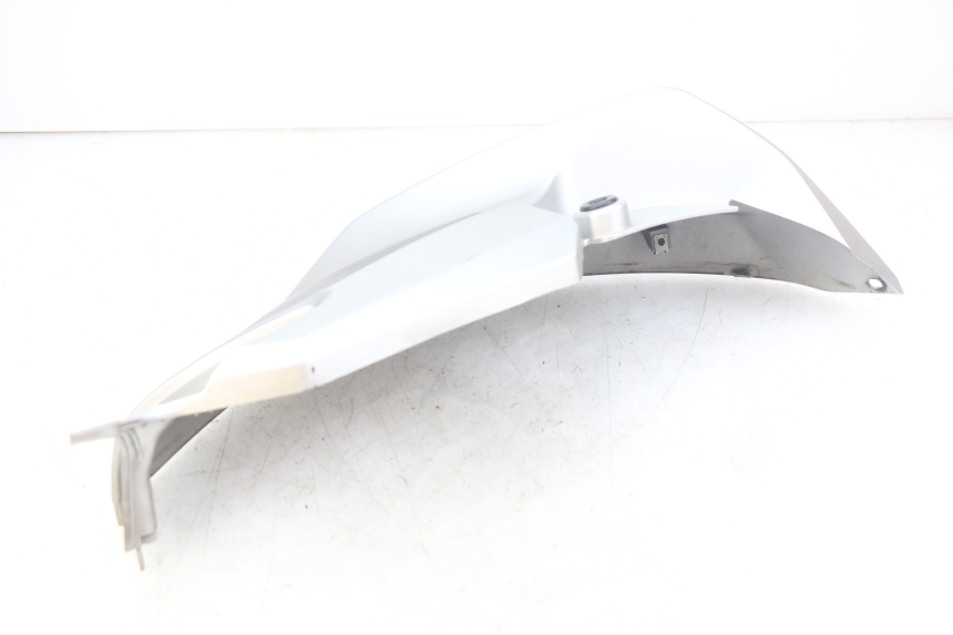 photo de OSŁONA ZBIORNIKA PRAWY YAMAHA MT ABS 125 (2014 - 2018) - Zbliżenie techniczne