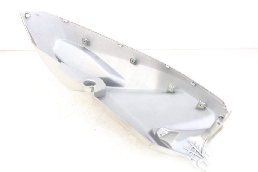 photo de OSŁONA ZBIORNIKA PRAWY YAMAHA MT ABS 125 (2014 - 2018) - Stan powierzchni