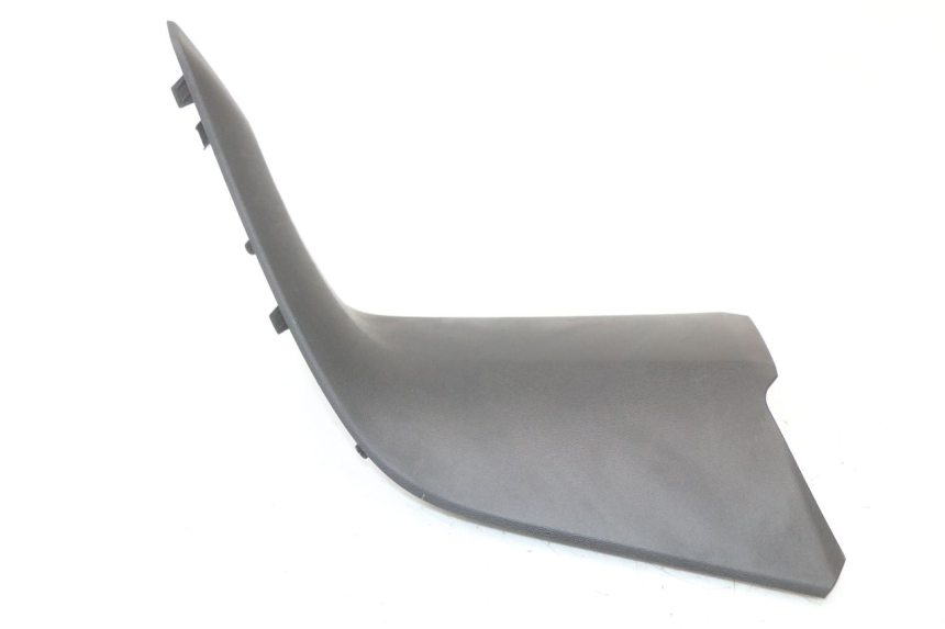 photo de OSŁONA ZBIORNIKA PRAWY YAMAHA XMAX X-MAX ABS 125 (2017 - 2020) - Szczegół części