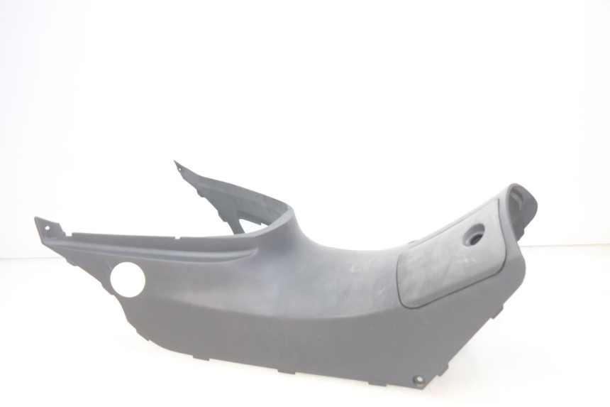 photo de OBUDOWA ZBIORNIKA PALIWA HONDA FES PANTHEON 2T 125 (1998 - 2002) - Zbliżenie techniczne