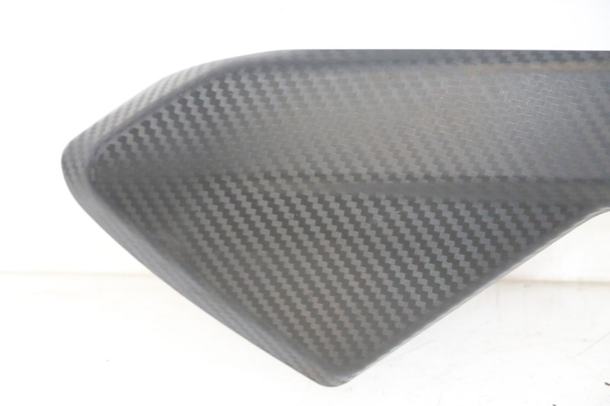 photo de OSŁONA ZBIORNIKA LEWA KIDEN KD125-G 125 (2018 - 2022) - Zbliżenie techniczne