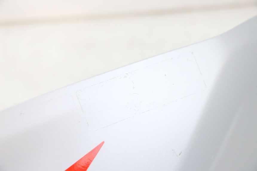 photo de OSŁONA ZBIORNIKA LEWA YAMAHA MT-07 MT07 ABS 700 (2018 - 2020) - Zoom stanu zużycia