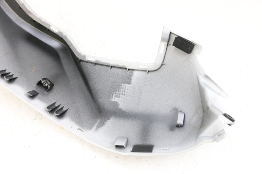 photo de OSŁONA ZBIORNIKA LEWA YAMAHA MT-07 MT07 ABS 700 (2018 - 2020) - Zbliżenie techniczne