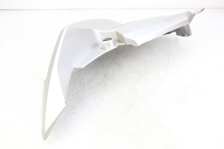 photo de OSŁONA ZBIORNIKA LEWA YAMAHA MT ABS 125 (2014 - 2018) - Zbliżenie komponentów