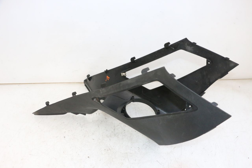 photo de OBUDOWA ZBIORNIKA PALIWA GILERA NEXUS 300 (2008 - 2013) - Inny kąt widzenia