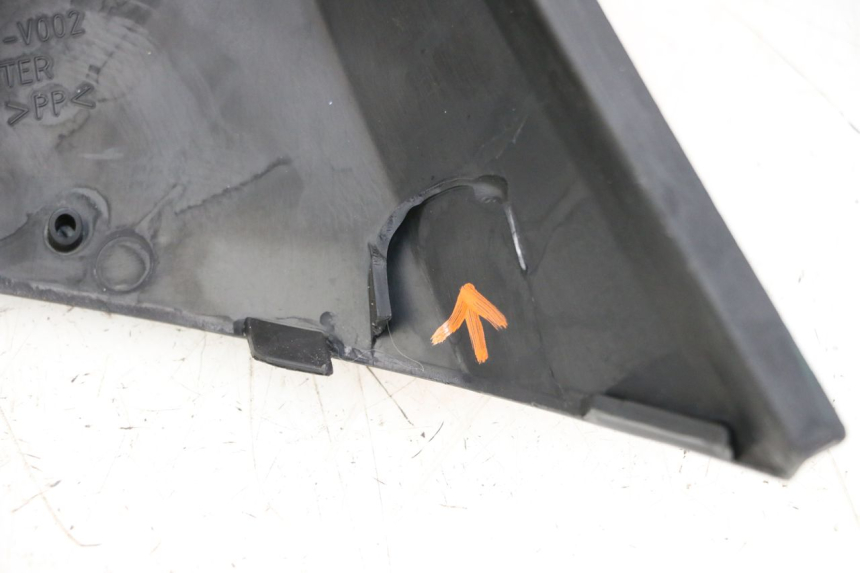 photo de OBUDOWA ZBIORNIKA HONDA PCX (JF57/JF64) 125 (2014 - 2018) - Szczegół części