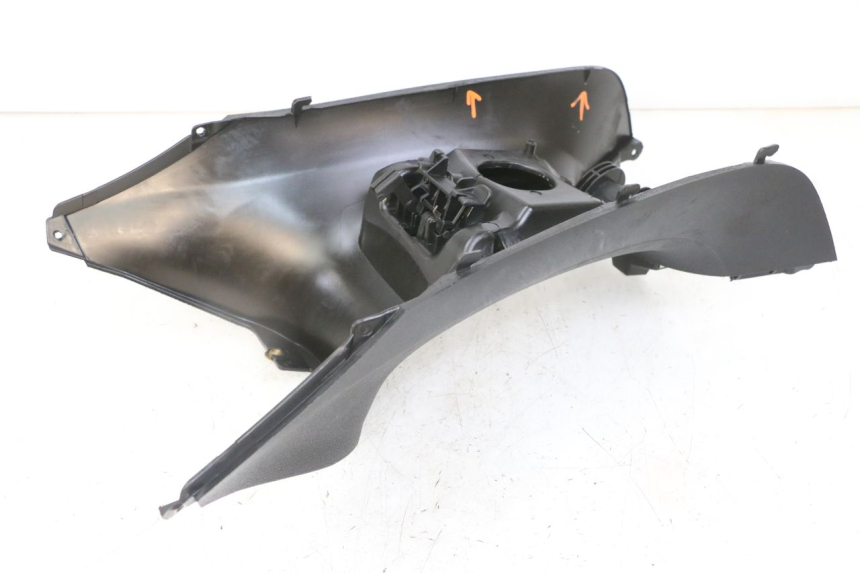 photo de OSŁONA ZBIORNIKA PIAGGIO IE MP3 YOURBAN 300 (2011 - 2016) - Część sprawdzona