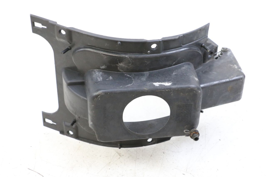 photo de OSŁONA ZBIORNIKA RENAULT KOURANOS 125 (2001 - 2004) - Zoom stanu zużycia