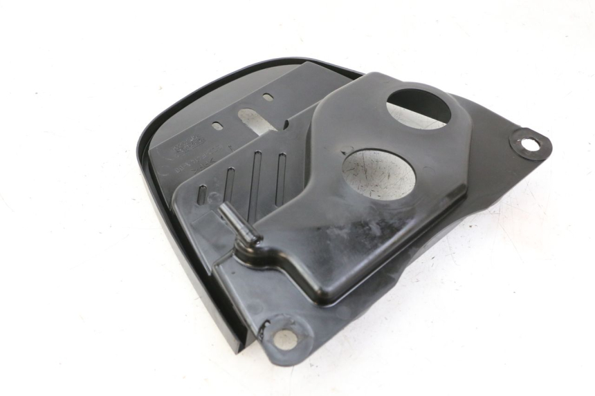 photo de OBUDOWA ZBIORNIKA MBK OVETTO ONE 2T 50 (2013 - 2017) - Inny kąt widzenia