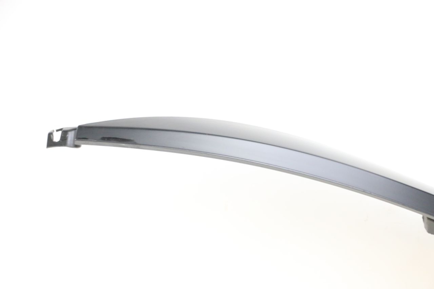 photo de OSŁONA ZBIORNIKA PIAGGIO MP3 HPE 350 (2018 - 2020) - Inny kąt widzenia