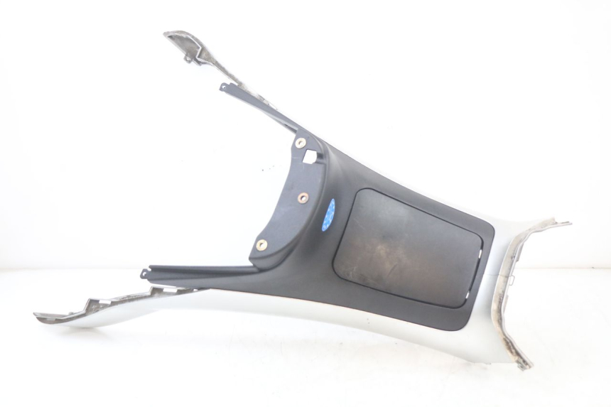 photo de OSŁONA ZBIORNIKA PIAGGIO MP3 LT 400 (2007 - 2012) - Szczegół części