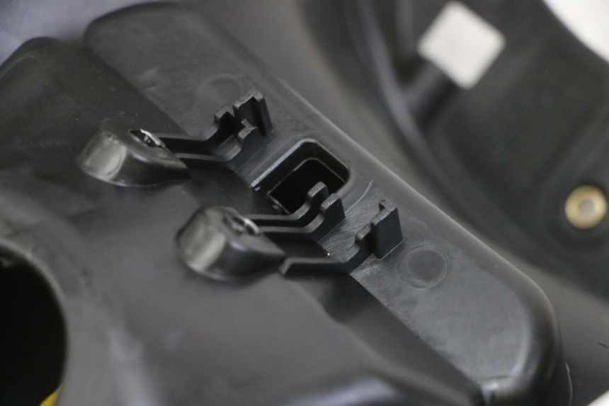 photo de OBUDOWA ZBIORNIKA PIAGGIO MP3 LT 300 (2010 - 2016) - Widok produktu