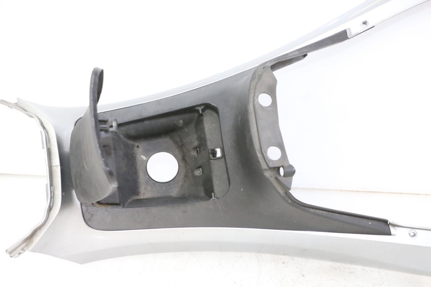 photo de OBUDOWA ZBIORNIKA PIAGGIO MP3 500 (2014 - 2017) - Inny kąt widzenia