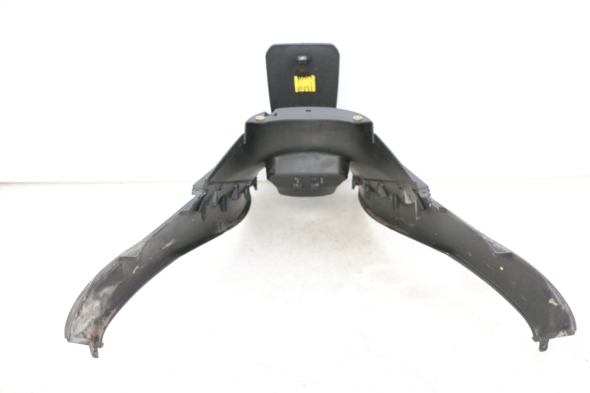 photo de OSŁONA ZBIORNIKA PIAGGIO MP3 500 (2011 - 2015) - Szczegóły charakterystyczne