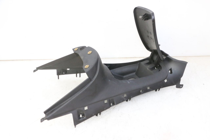 photo de OSŁONA ZBIORNIKA PIAGGIO MP3 125 (2006 - 2014) - Punkty mocowania