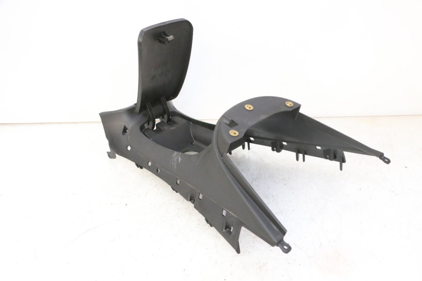 photo de OSŁONA ZBIORNIKA PIAGGIO MP3 125 (2006 - 2014) - Stan powierzchni