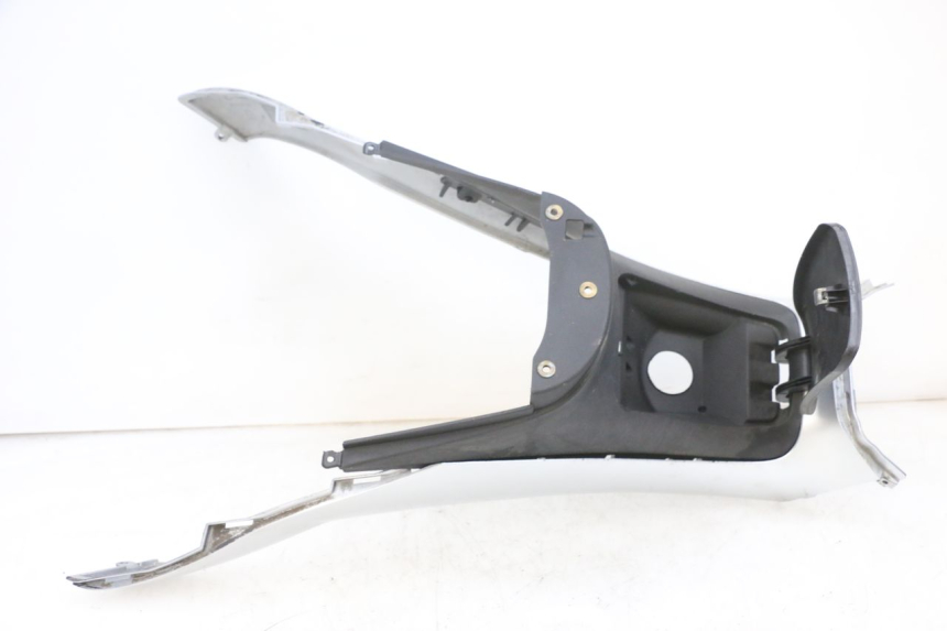 photo de OBUDOWA ZBIORNIKA PIAGGIO MP3 RL 250 (2006 - 2010) - Widok główny