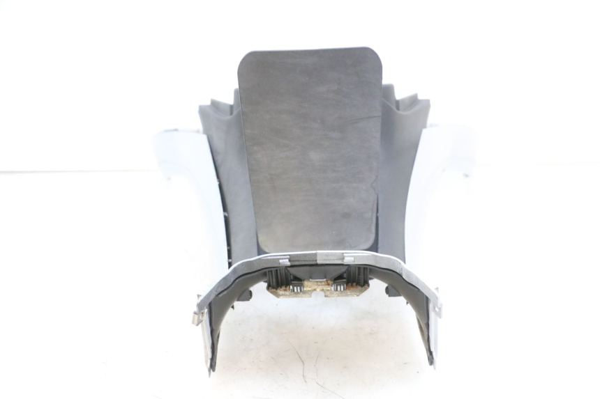 photo de OBUDOWA ZBIORNIKA PIAGGIO MP3 RL 250 (2006 - 2010) - Kontrola wizualna